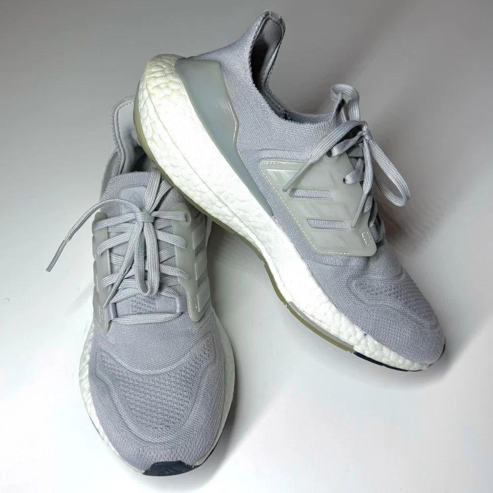 Adidas Men’s Ultraboost Athletic Gray Running Shoes Size- 6.5